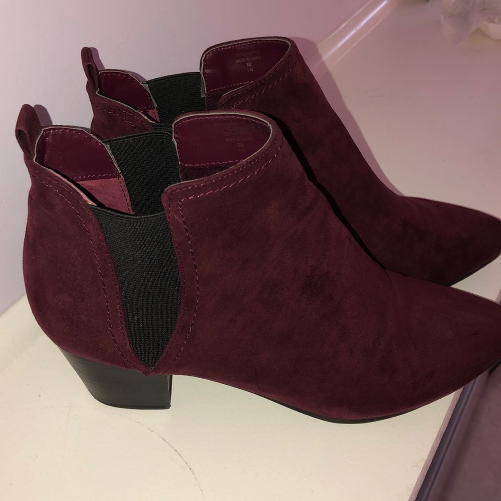 Boots - Picture 2 of 8
